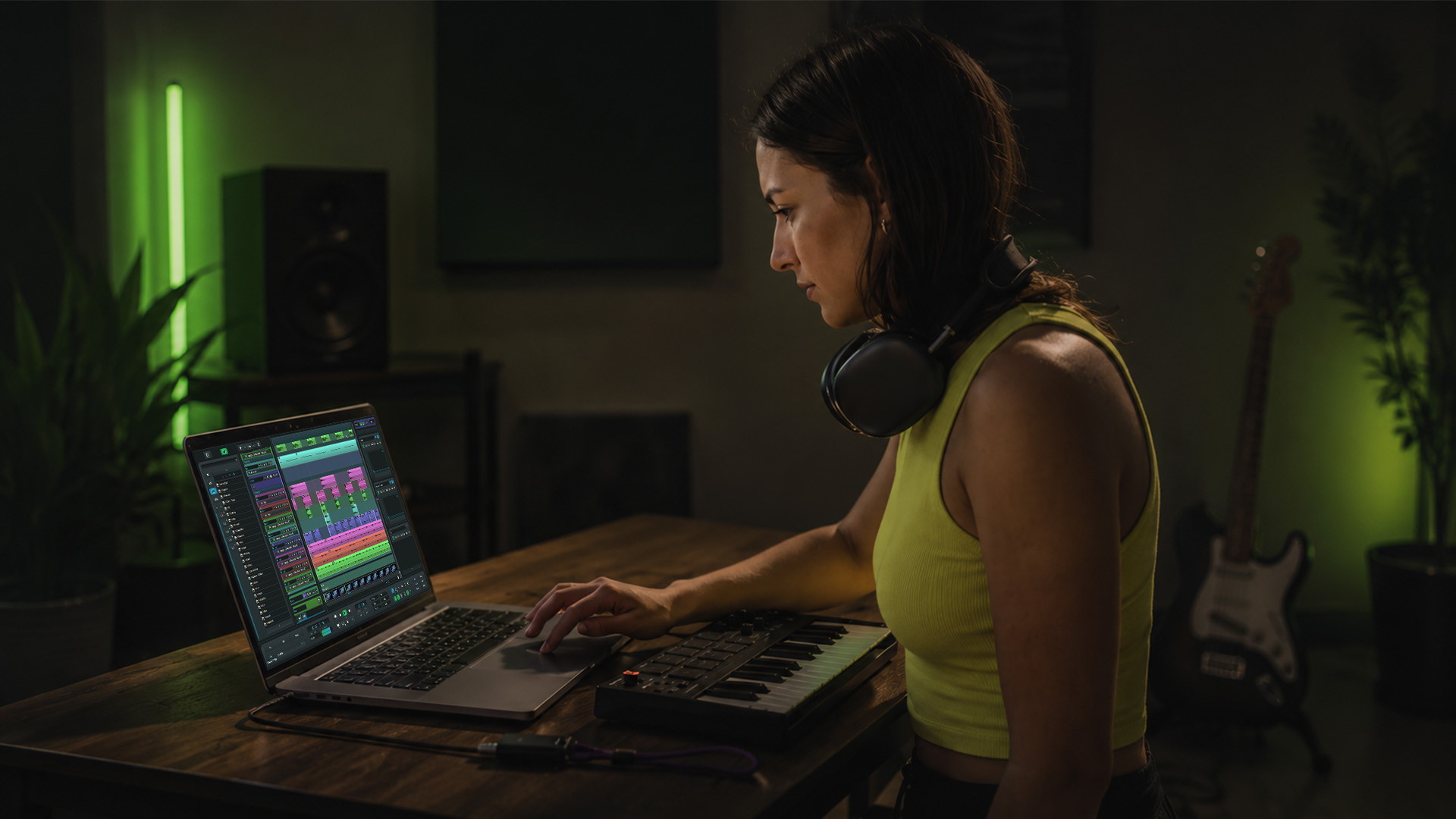 Hands freezing a track in a digital audio workstation